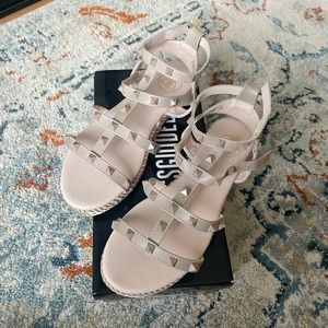 MISSGUIDED SANDALS